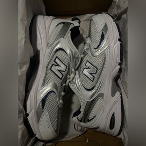 New Balance 530 White Silver Navy
